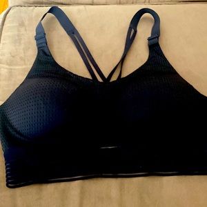NWOT Victoria Secret sports bra